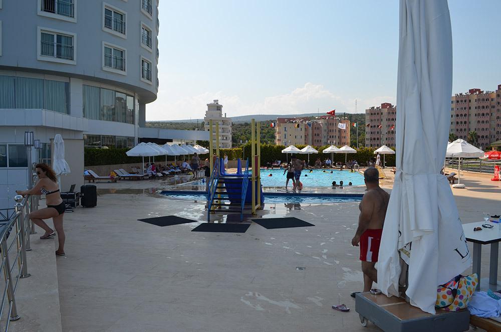 Lamos Resort Hotel & Convention Center Kumkuyu 外观 照片